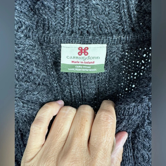 Carraig Donn 100% Wool Gray Cardigan small one big button fisherman cable - Picture 4 of 6